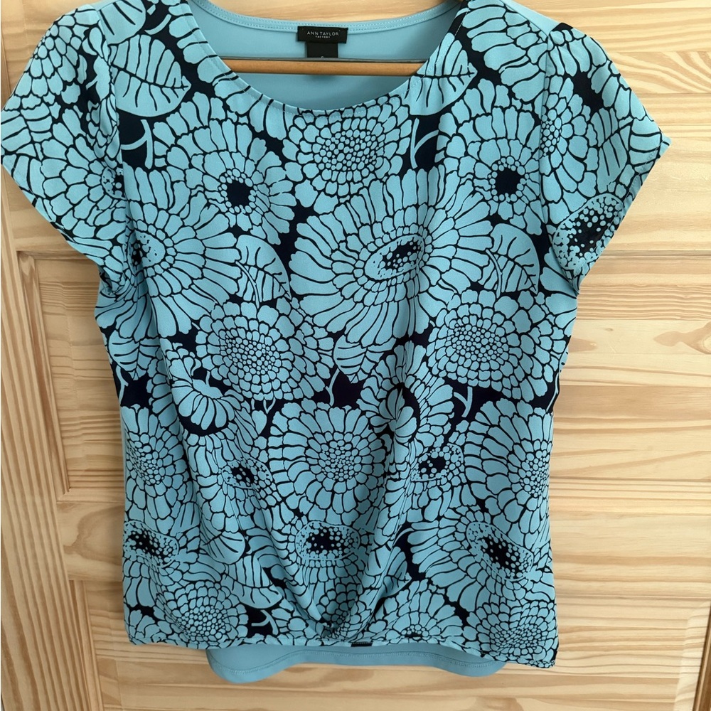 Ann Taylor Factory Blue Floral Short Sleeve Top